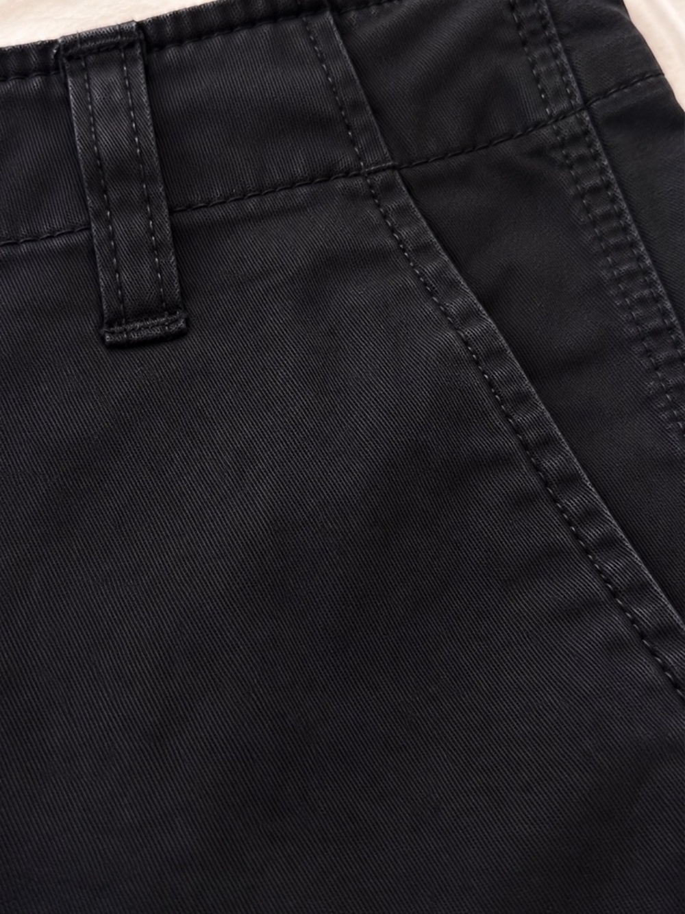 Gap Downtown Khaki Shorts Women’s 4 Petite Black Mid Rise Chino - Picture 5 of 9